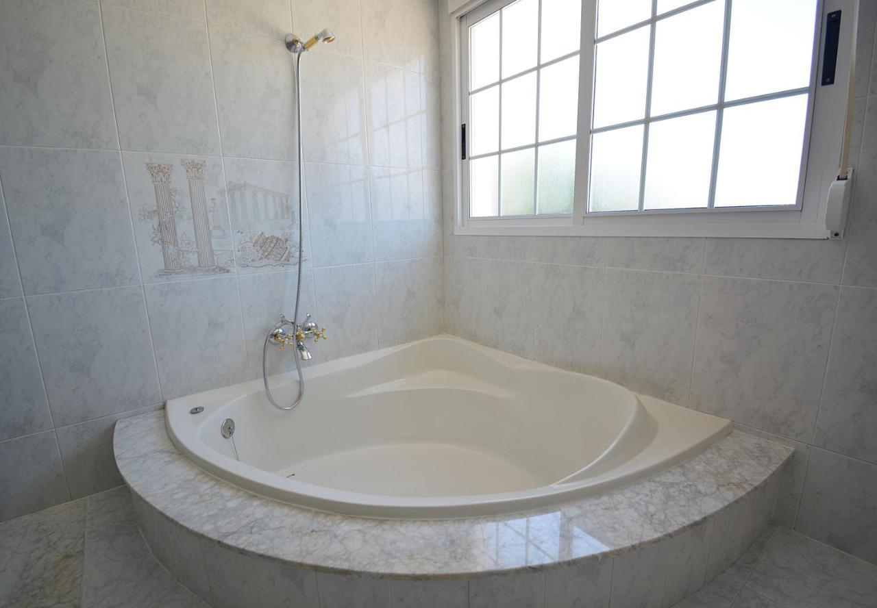 Casa Con Jardin En Vilanova De Arousa Kültér fotó